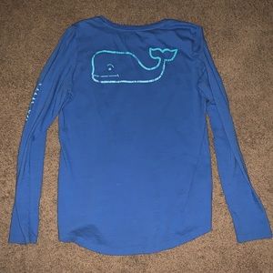 Vineyard vines tee